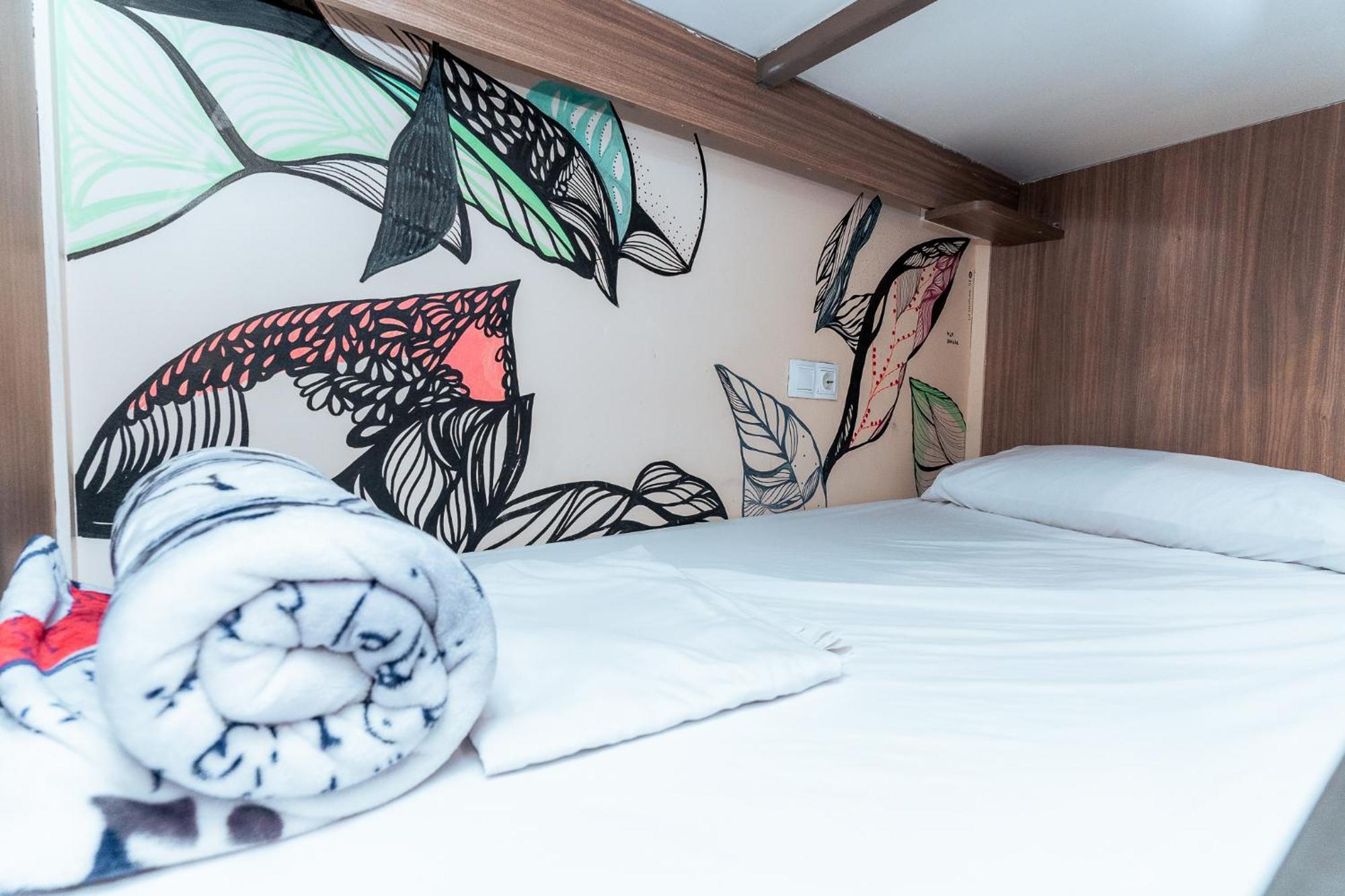 Hostel Barcelona & You Hostel Sagrada Familia *