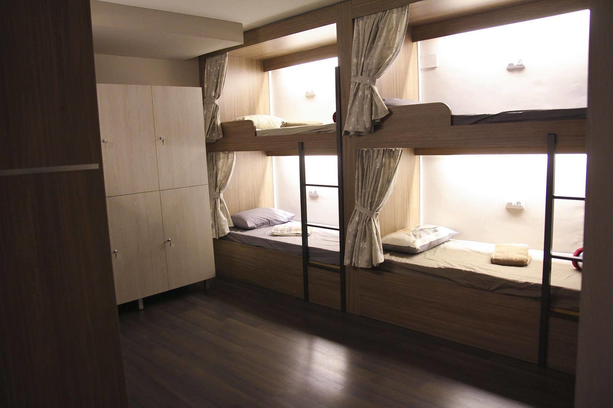 Hostel Barcelona & You Hostel Sagrada Familia